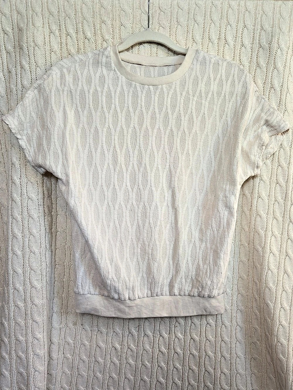Women's Textured Short Sleeve Top in White Size Medium